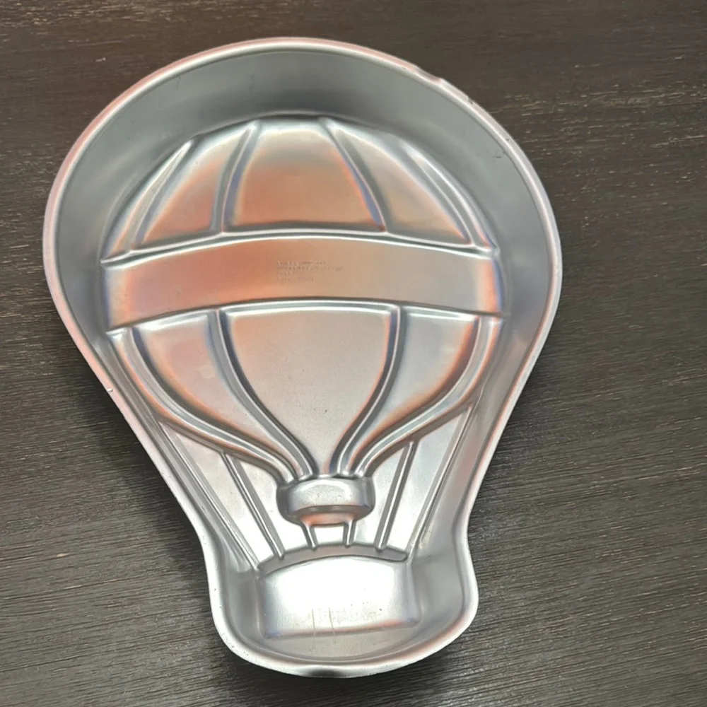 Vintage Wilton Hot Air Balloon Cake Pan 1982